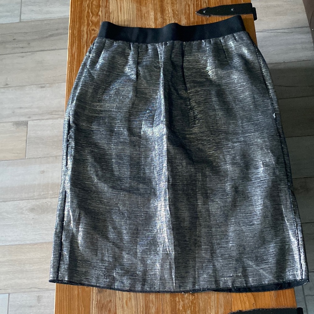 Dolce & Gabbana metallic skirt. Perfect pre-owned condition.